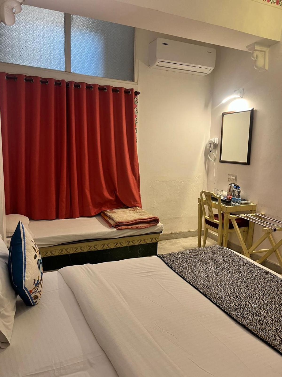 Hotel The Tiger Ουνταϊπούρ Εξωτερικό φωτογραφία